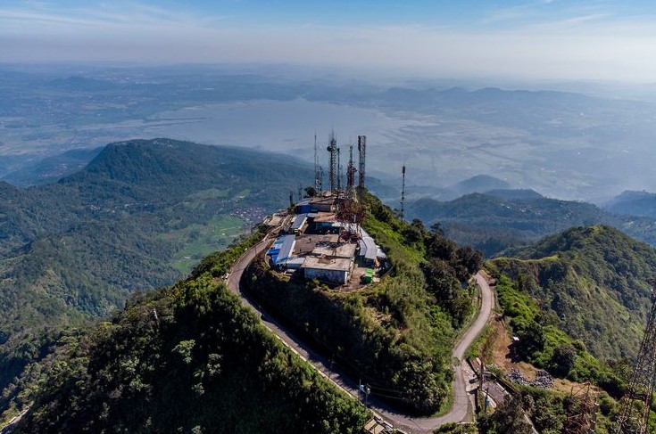 5 Tempat wisata gunung di Semarang kreatif